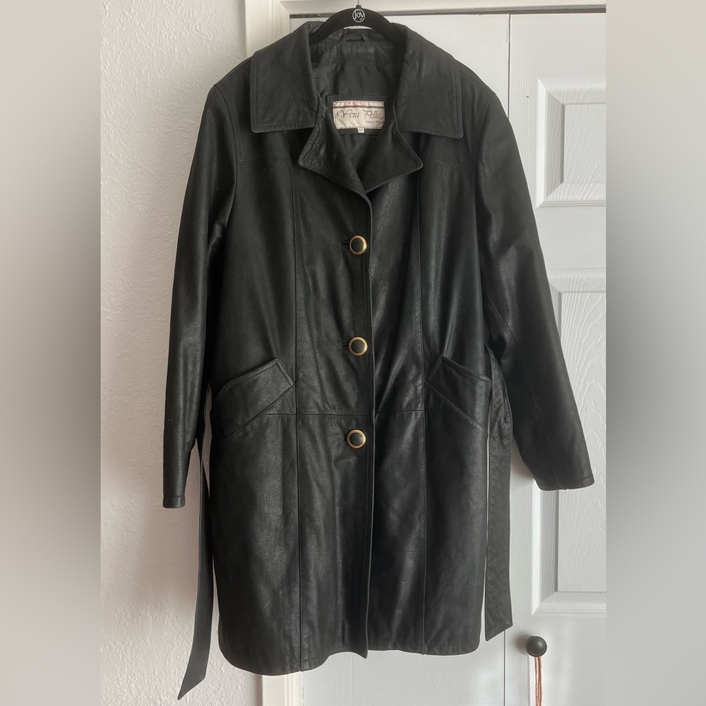 RARE VINTAGE Vera Pelle Italian Leather Knee Long Coat Jacket with gold accents